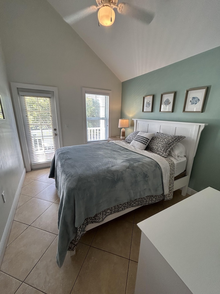 Three Bedroom Town House (Non Smoking) photo 3