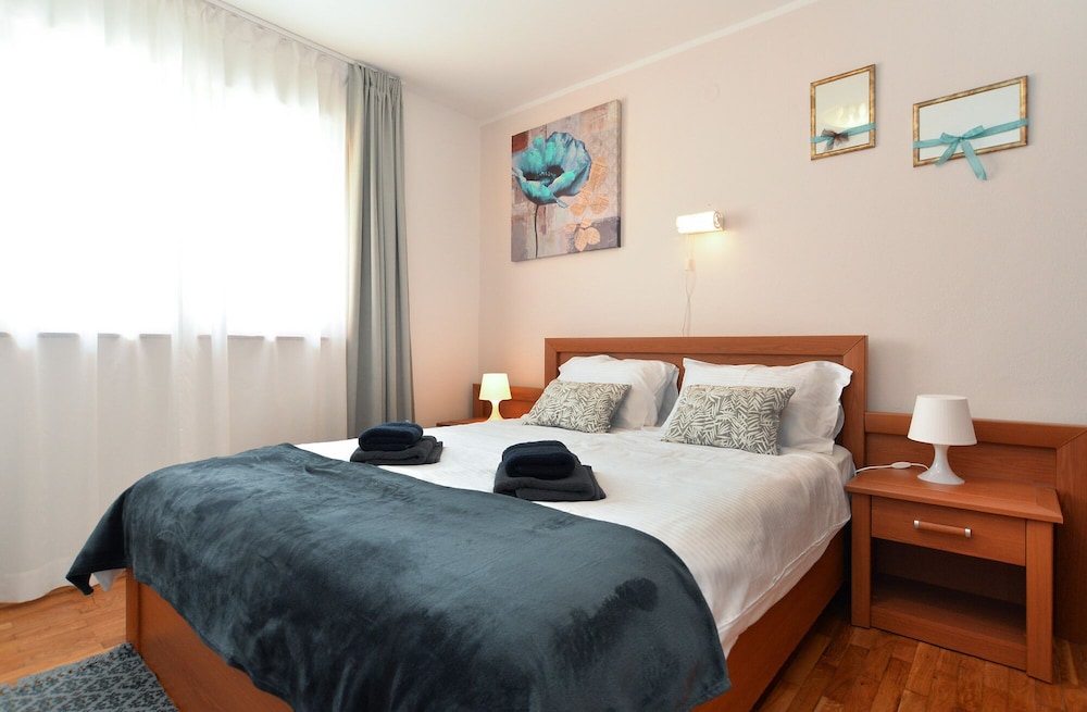 Standard Apartment, 2 Bedrooms (669/1590)