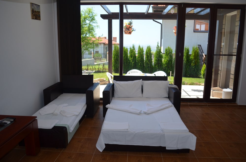 Villa, 2 Bedrooms photo 3