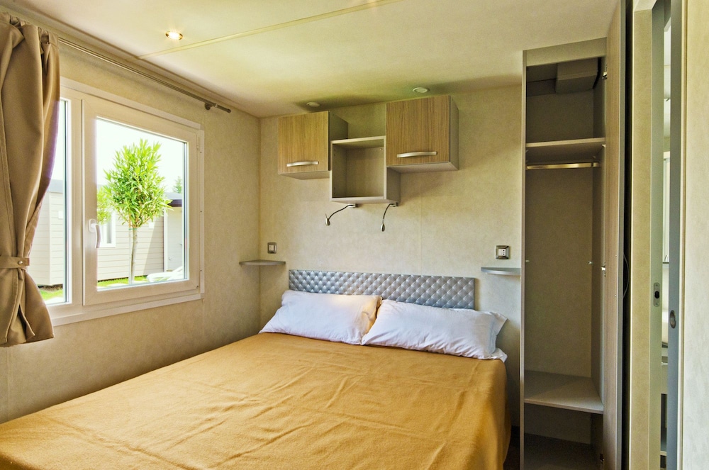 Classic Mobile Home