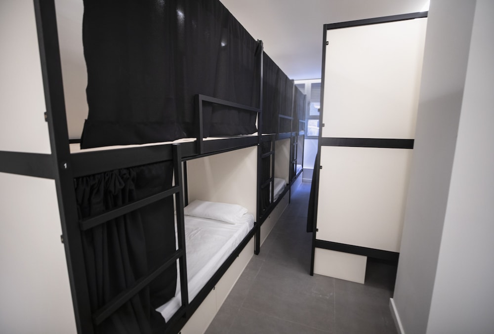 Suite, 2 Bedrooms, Balcony, River View - Photo 2