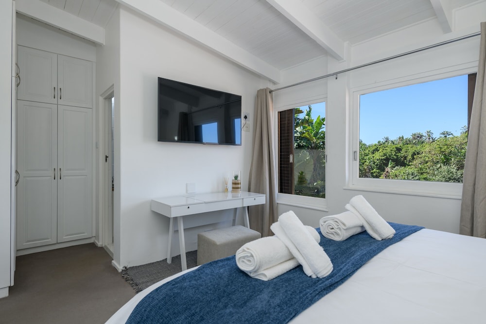 Superior Villa, 4 Bedrooms, River View photo 3
