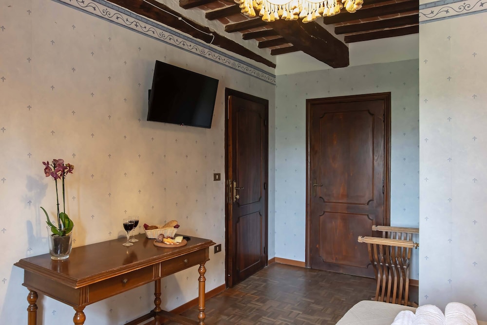Villa photo 3