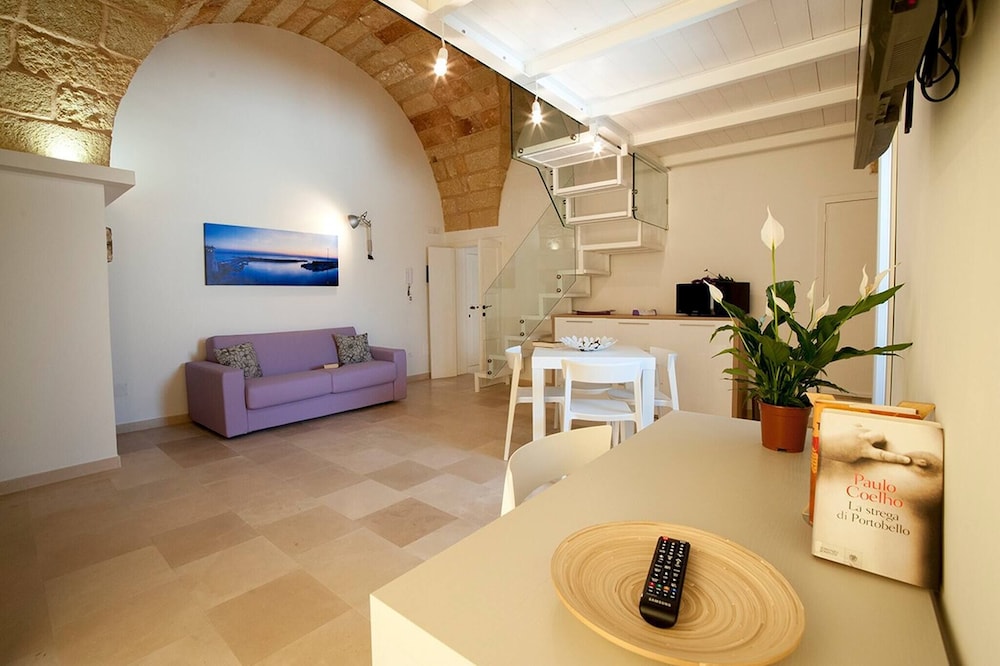 Apartment, 1 Bedroom, Smoking, Balcony