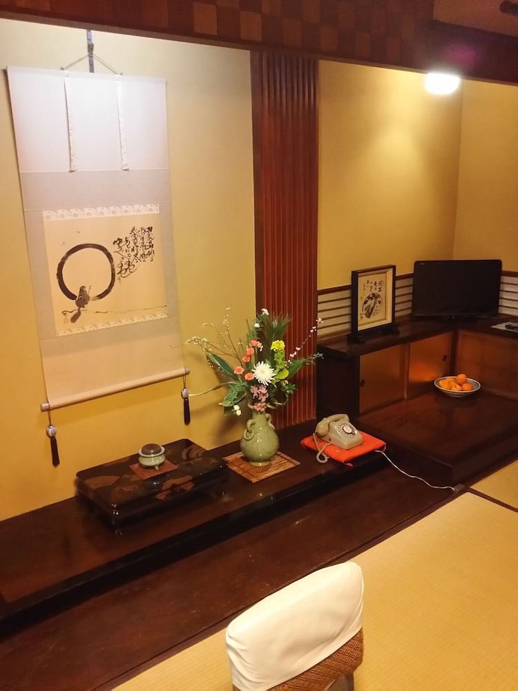 Japanese Style Superior Room with Shared Bathroom (KIRI) photo 3