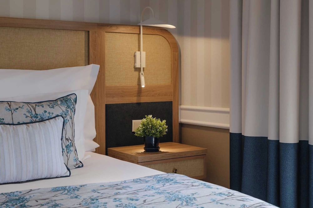 Superior Room, Garden View - Photo 3