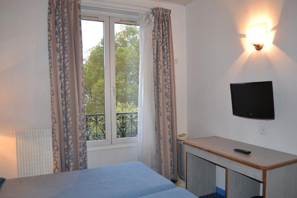 Standard Triple Room, 3 Twin Beds photo 2