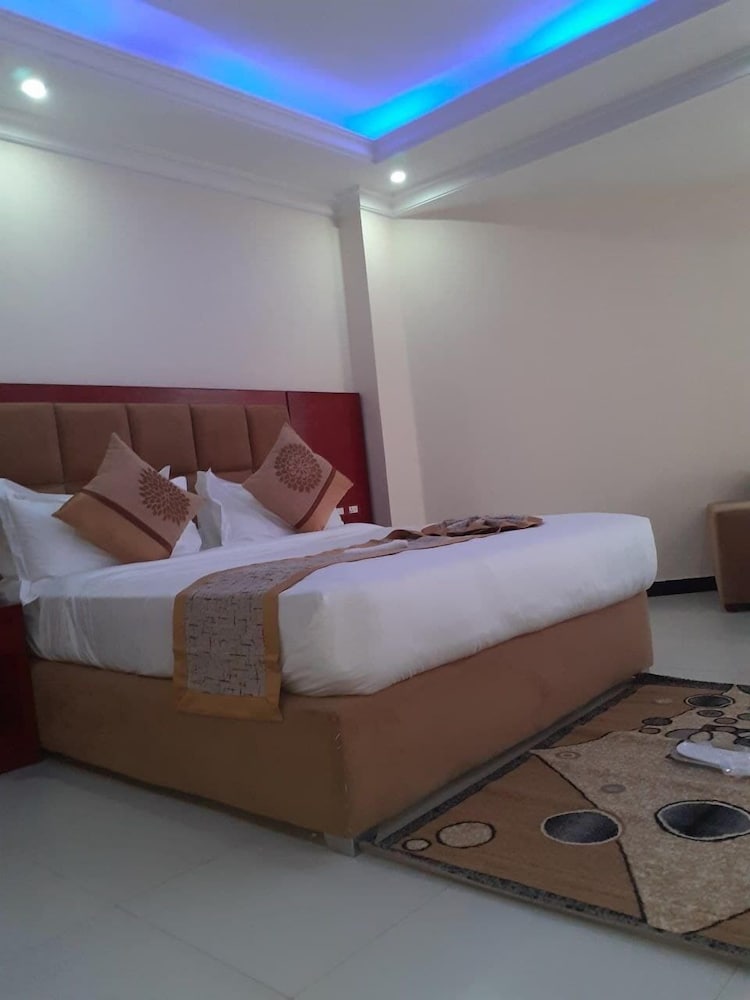 Deluxe Double Room Single Use photo 2