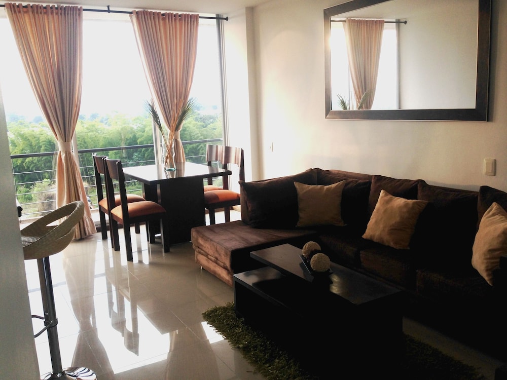 Duplex, 2 Bedrooms photo 1