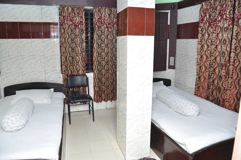 Standard Twin Room photo 3