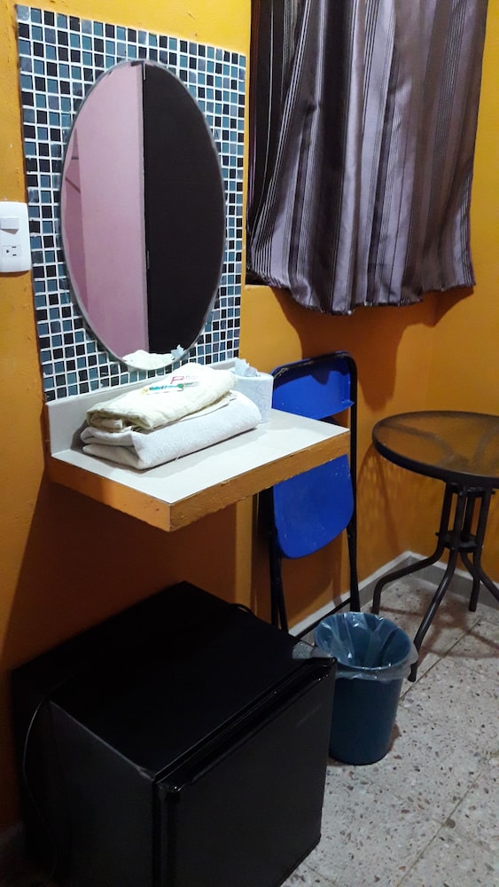 Basic Single Room photo 2