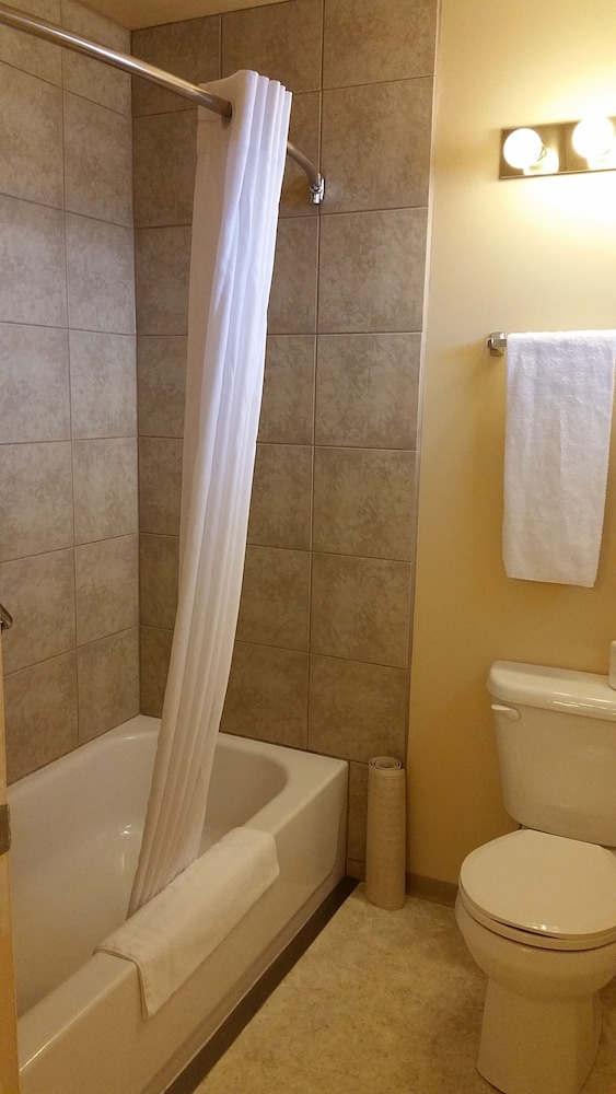 Double Room, 2 Queen Beds photo 2