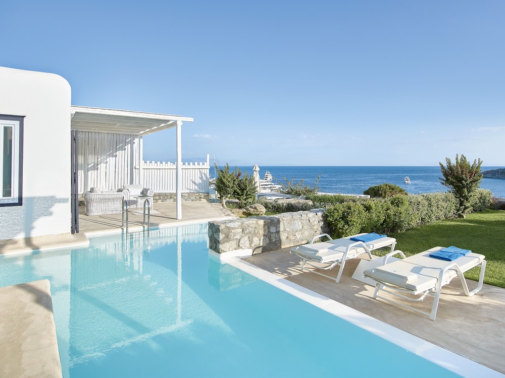 Endless Blu on the Waterfront with Private Pool - Photo 4