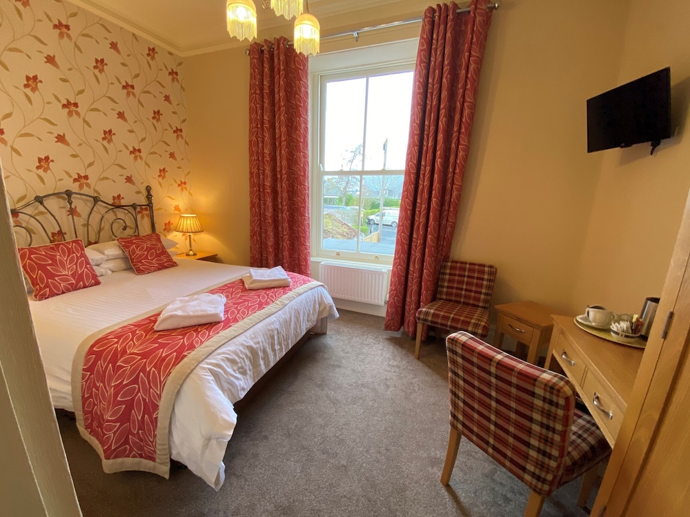 Standard Double Room, Ensuite, Mountain View photo 3