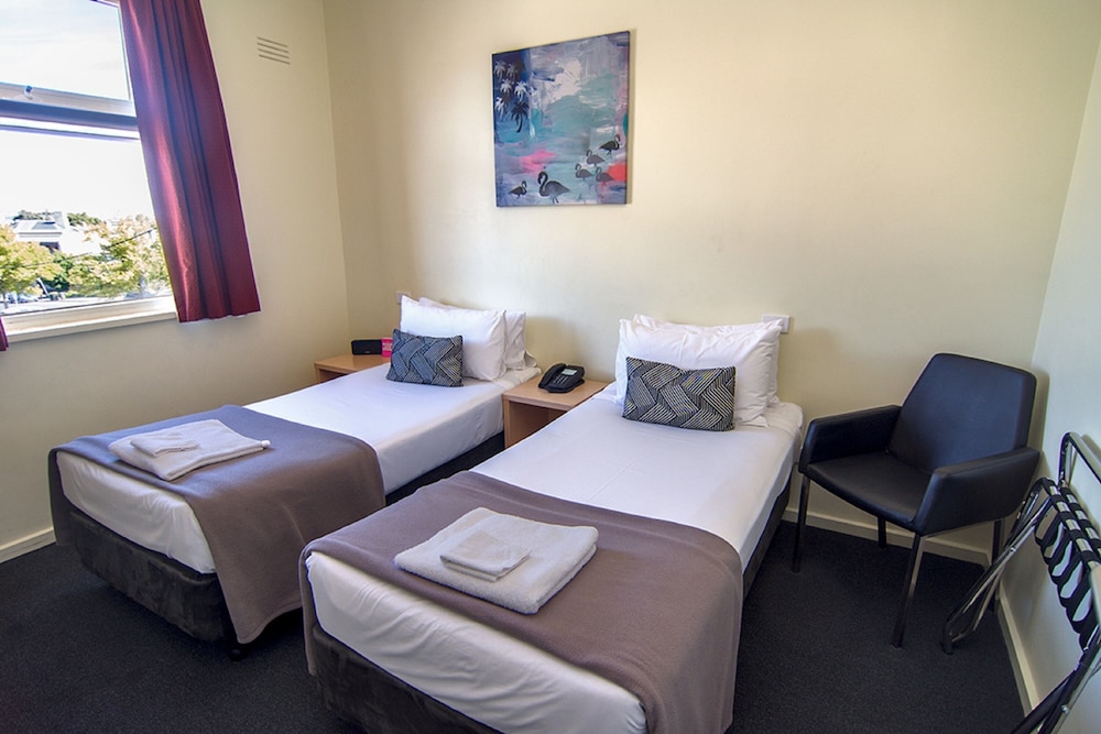 Miami Twin Room - Photo 1