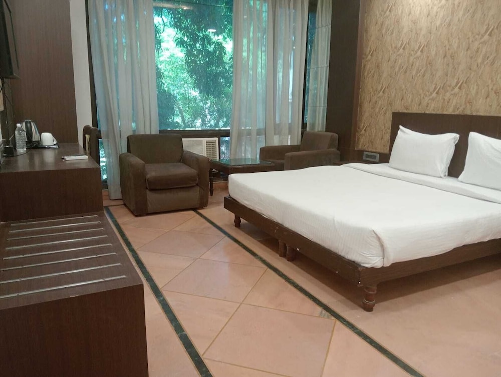 Superior Double or Twin Room - Photo 1