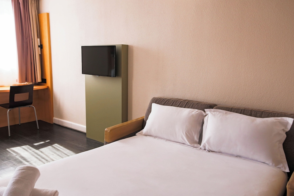 Family Quadruple room with bunkbeds and bathtub - Photo 13