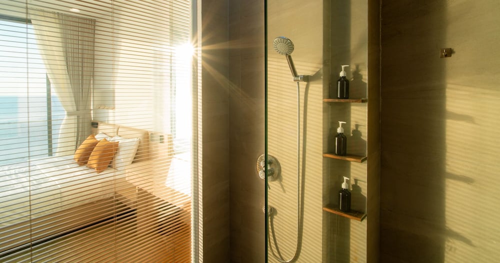 Superior Double Room, 1 King Bed, Balcony, Pool View photo 3