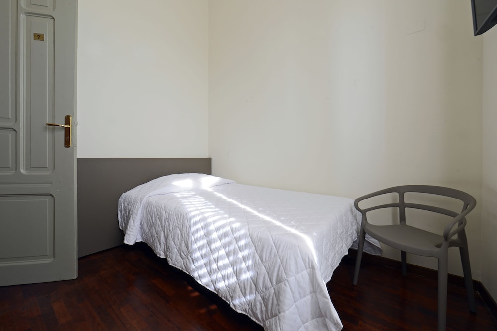 Basic Single Room