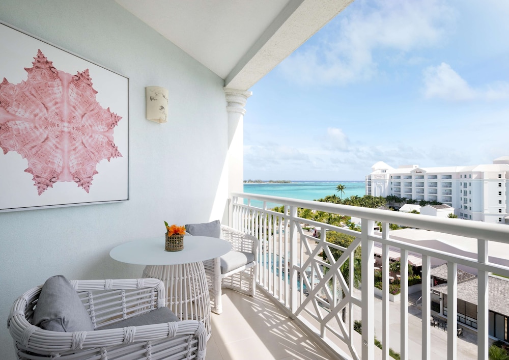 West Bay Honeymoon Oceanview Club Level Suite (JS) photo 3