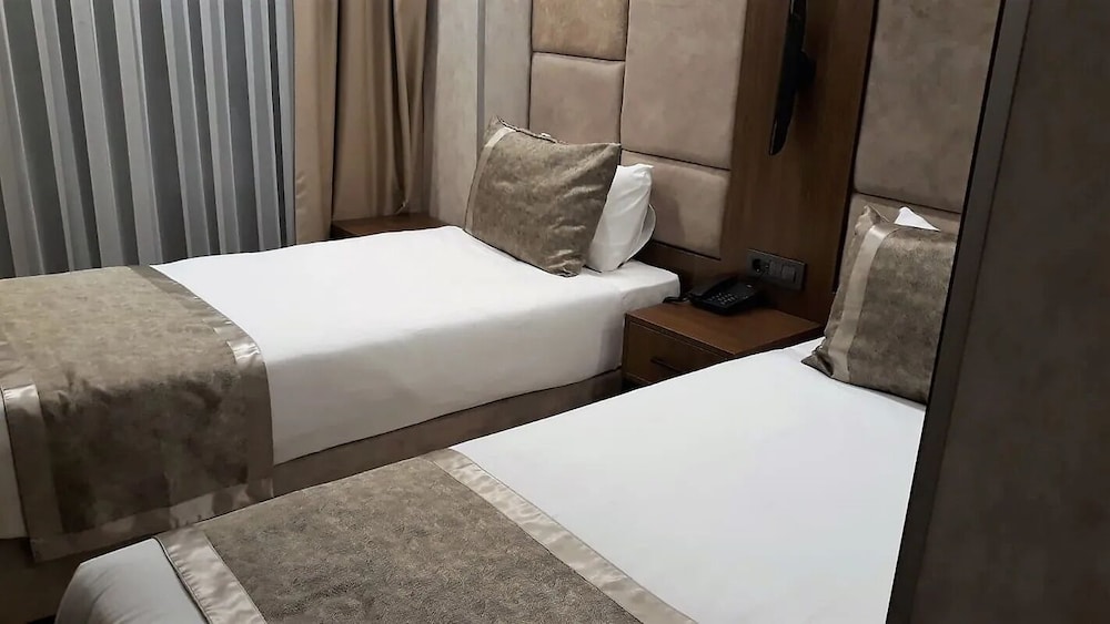 Standard Twin Room photo 2