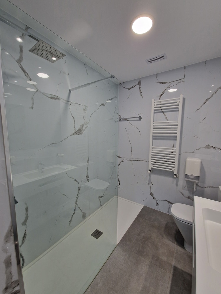 Comfort Room photo 3
