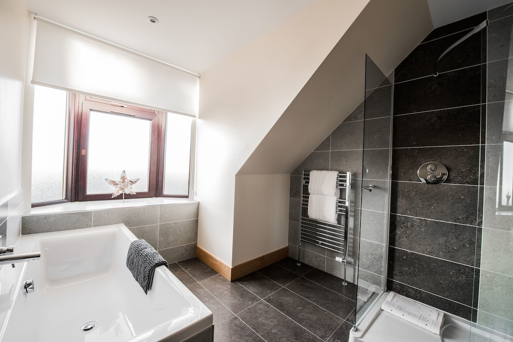 Executive Double Room, 1 King Bed, Sea View - Photo 2