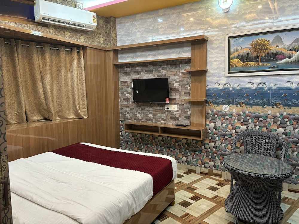 Deluxe Double Room, Balcony, City View