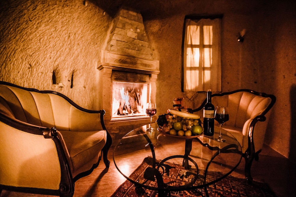 Family Cave Room