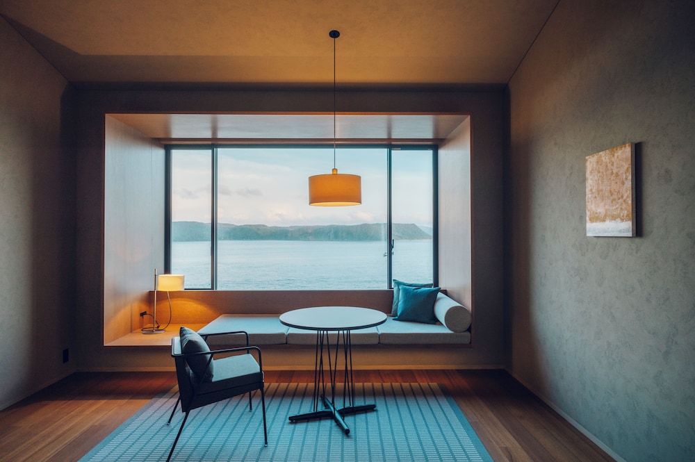 Standard Twin Room, Private Bathroom, Sea View