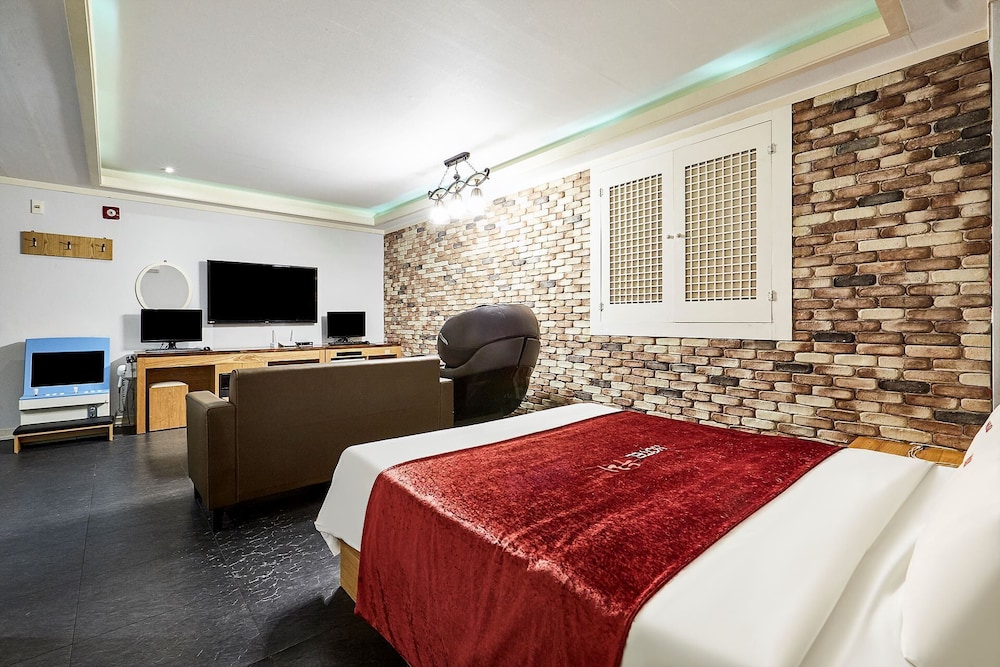 Luxury Room - Korean Buffet - Photo 10