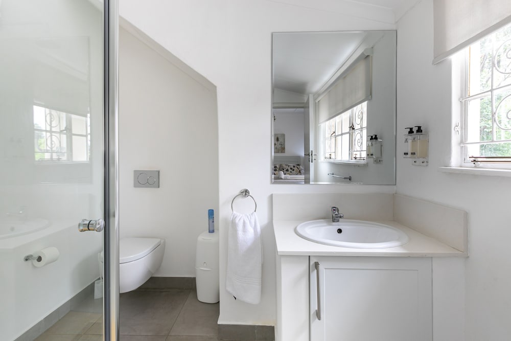 Standard Double Room - Photo 3