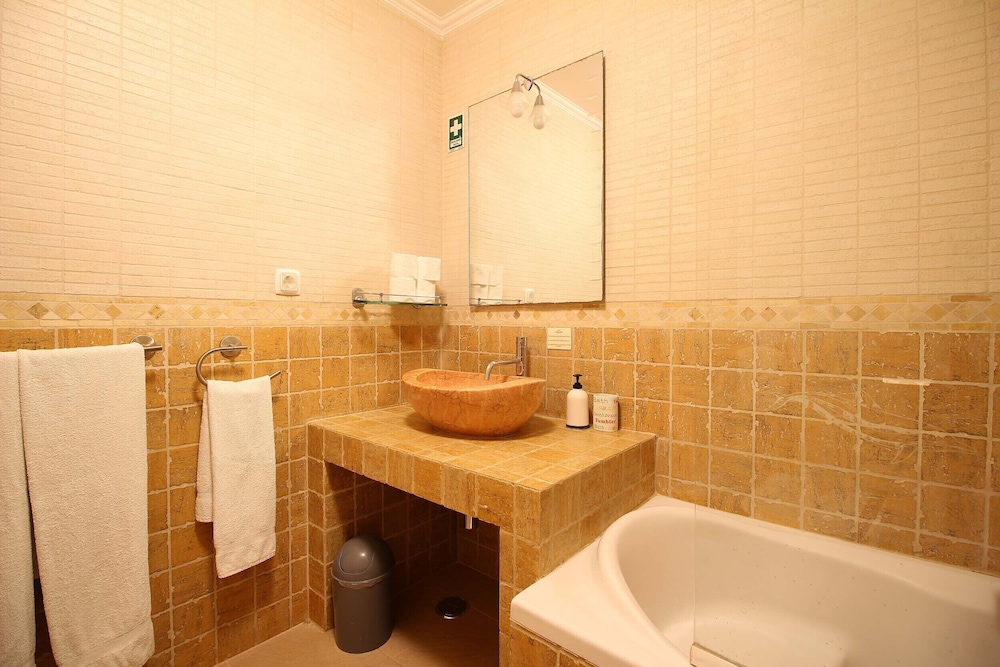 Apartment, 2 Bedrooms, Garden View photo 2