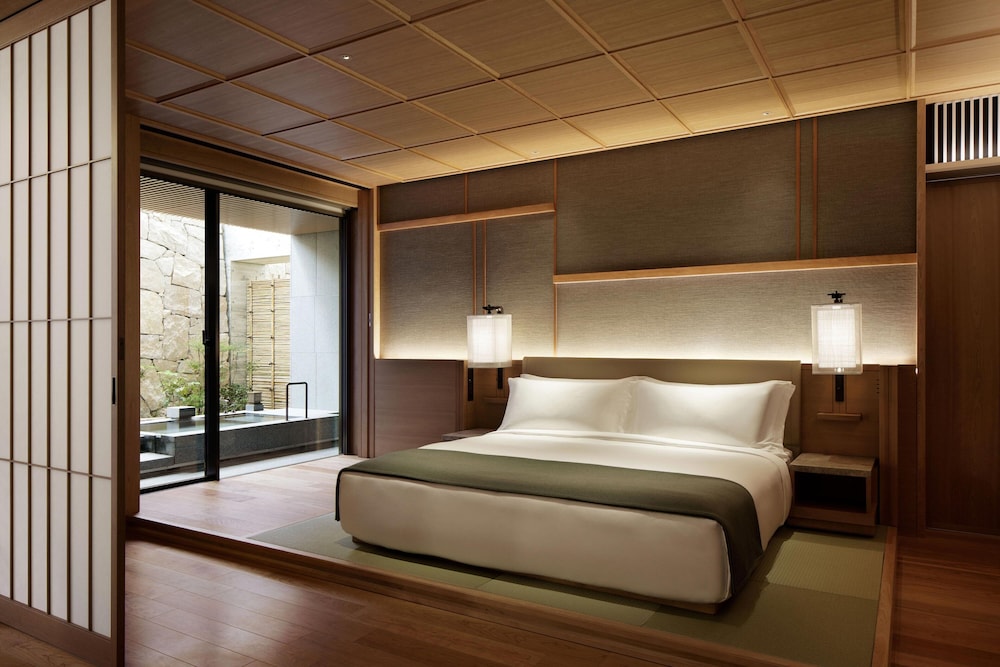 Suite, 1 King Bed, Courtyard View (Onsen Suite Room King) photo 1