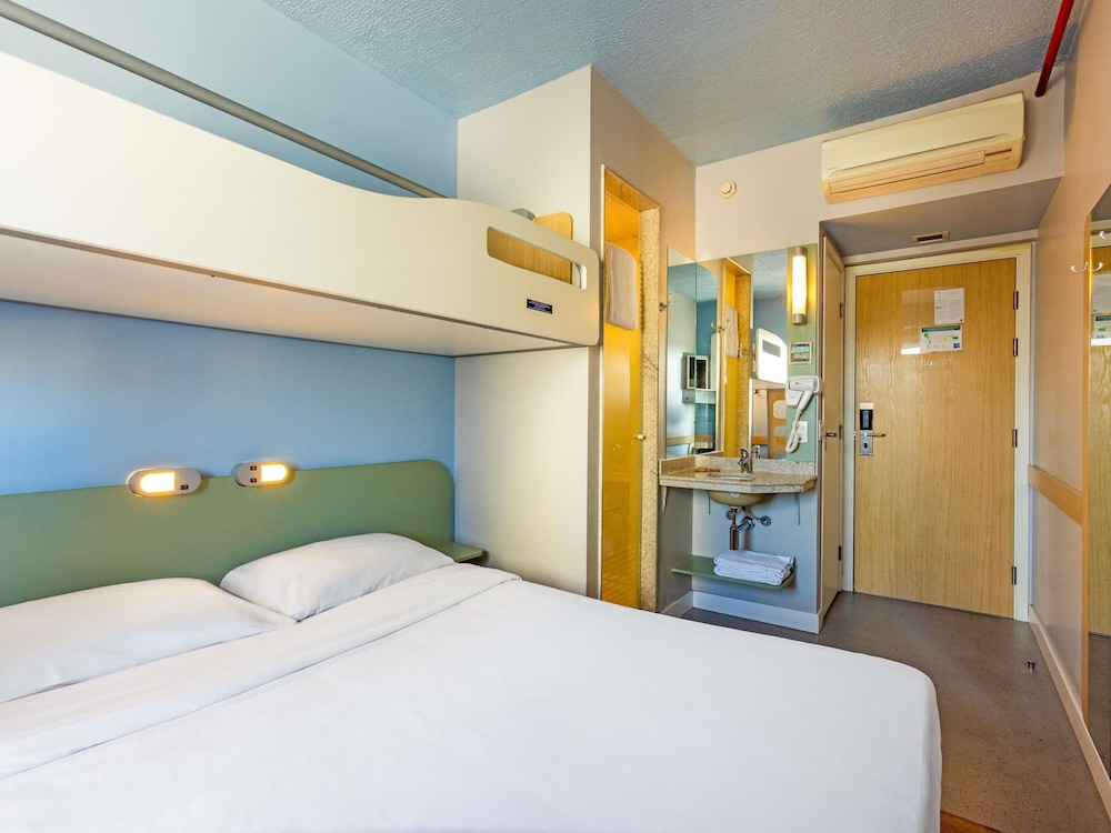 Standard Apartment, Multiple Beds photo 3