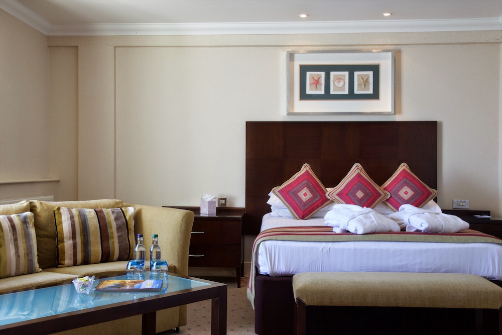 Executive Room, 1 Double Bed, Non Smoking - Photo 2