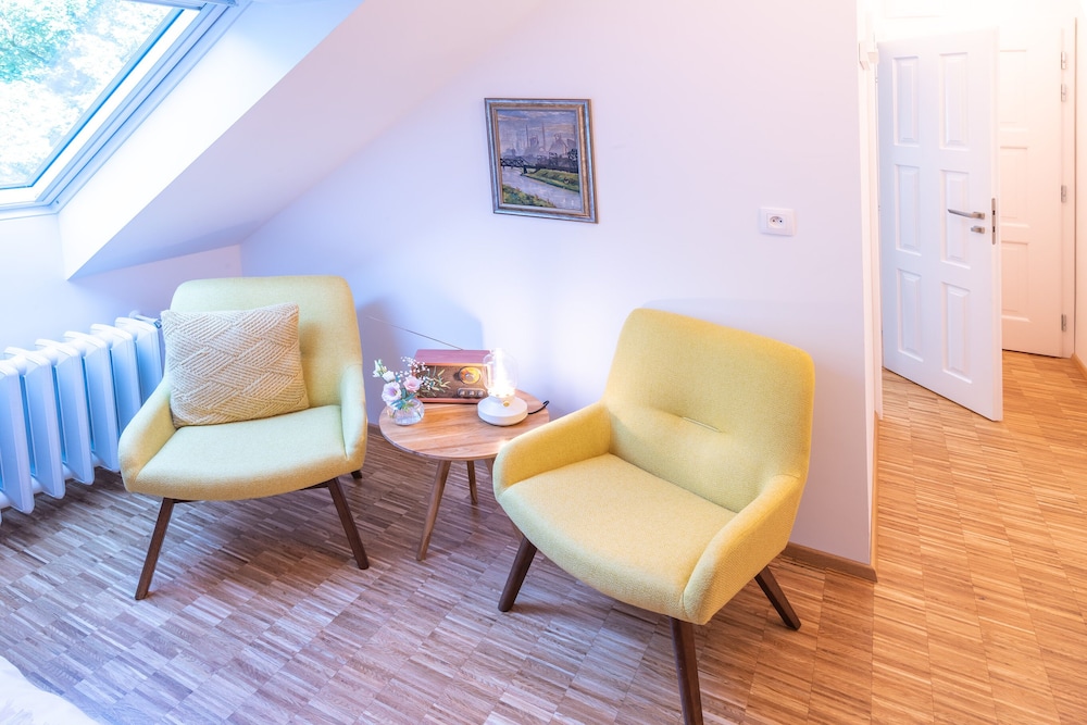 Economy Room photo 2