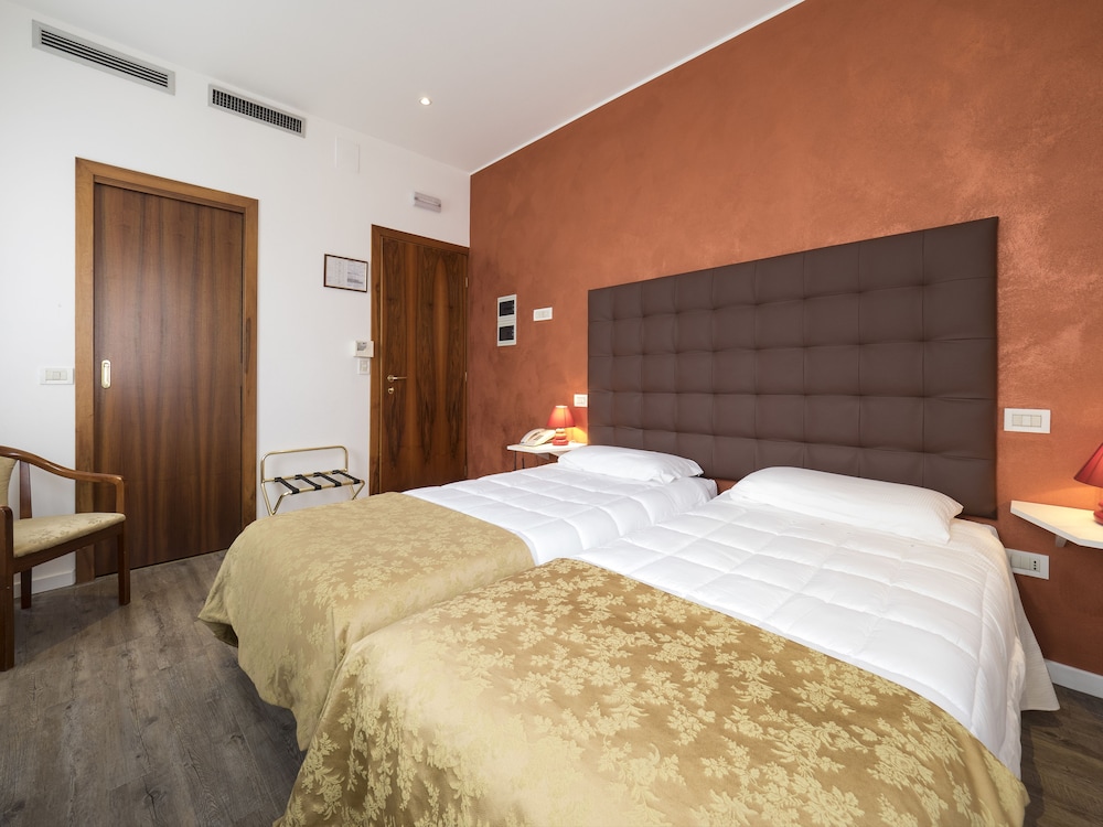 Superior Double Room - Photo 5