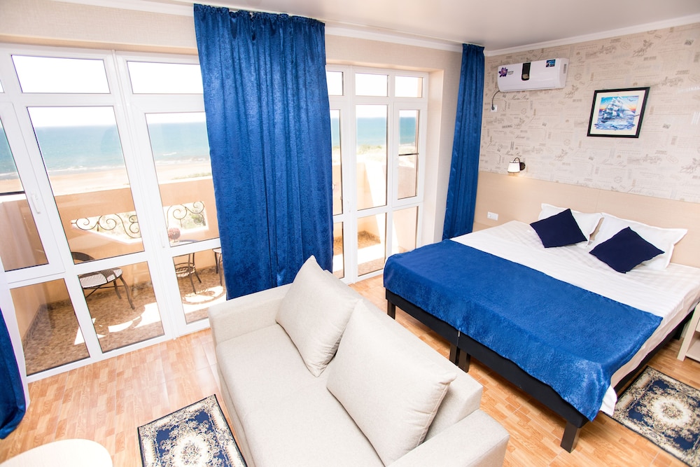 Junior Quadruple Room, Sea View
