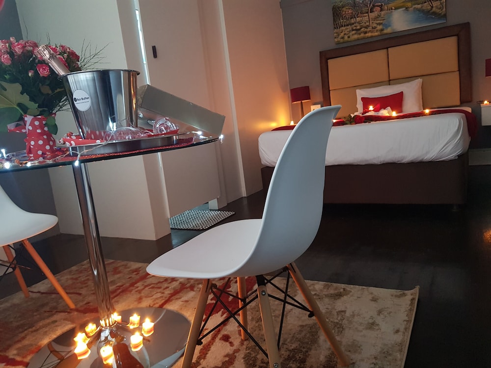 Comfort Double Room Single Use, 1 Queen Bed photo 1