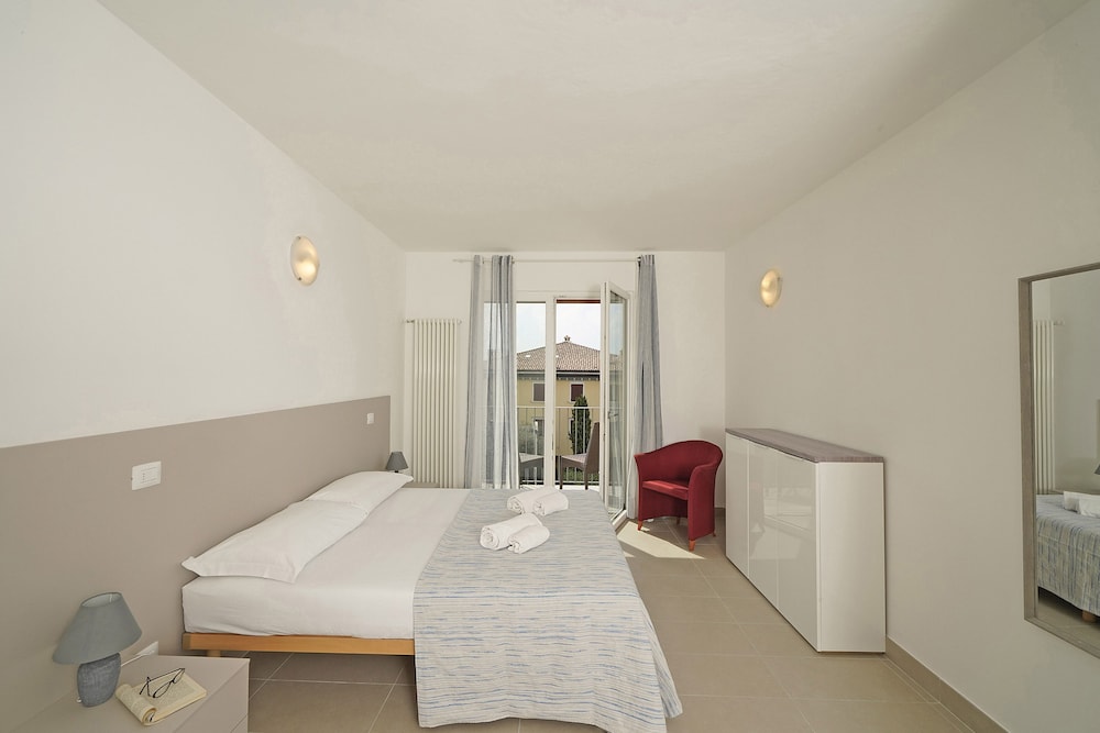 Superior Apartment photo 2