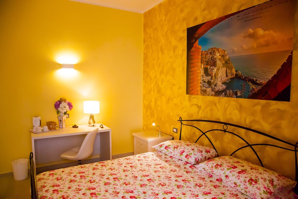 Classic Double Room (Manarola) photo 3