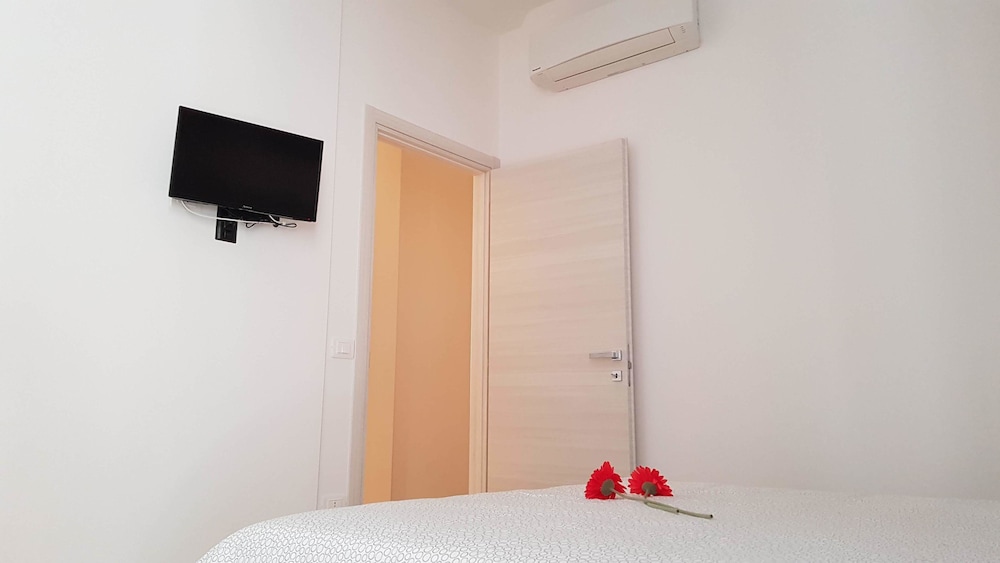Apartment (Il bacio) photo 1
