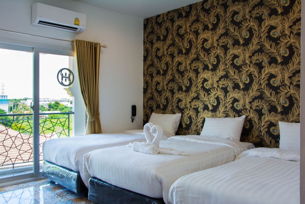 Standard Triple Room - Photo 1