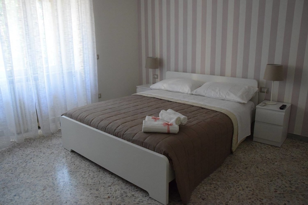 Quadruple Room - Photo 5