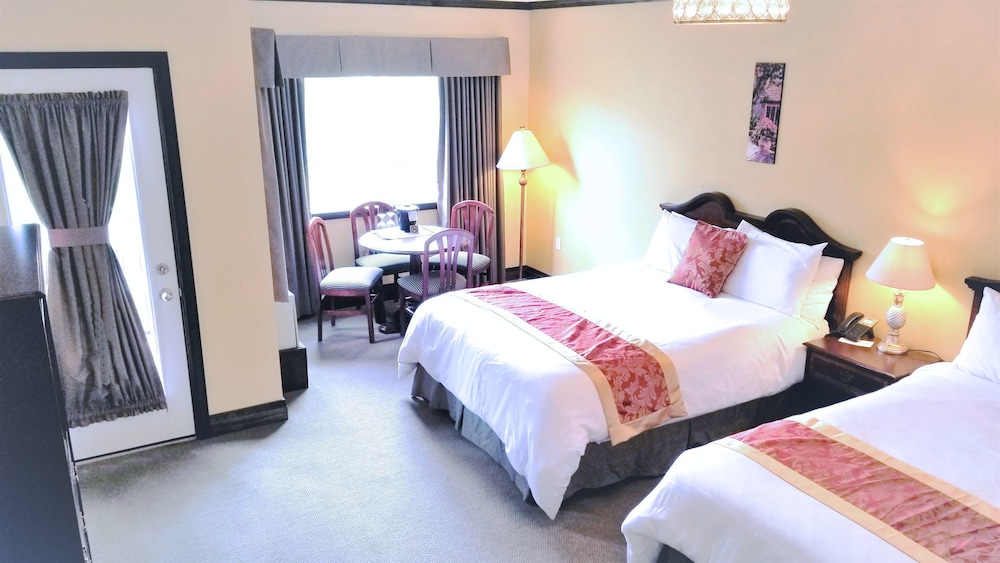 Standard Room, 2 Queen Beds