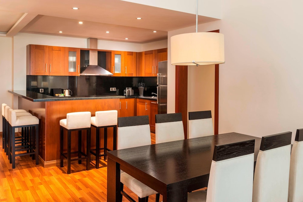 Room, Kitchen