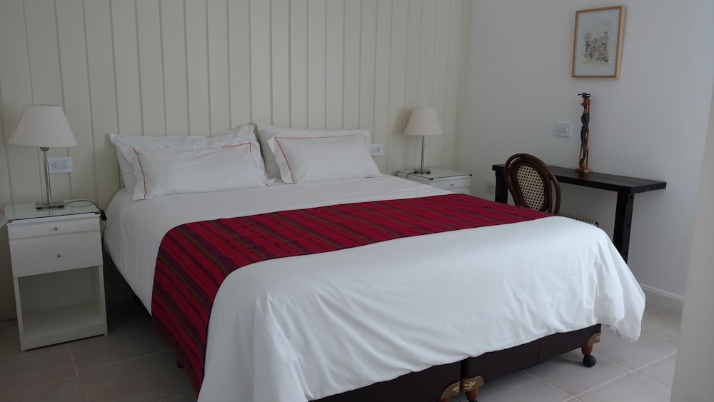 Standard Apartment, 1 King Bed with Sofa bed, Private Bathroom photo 1