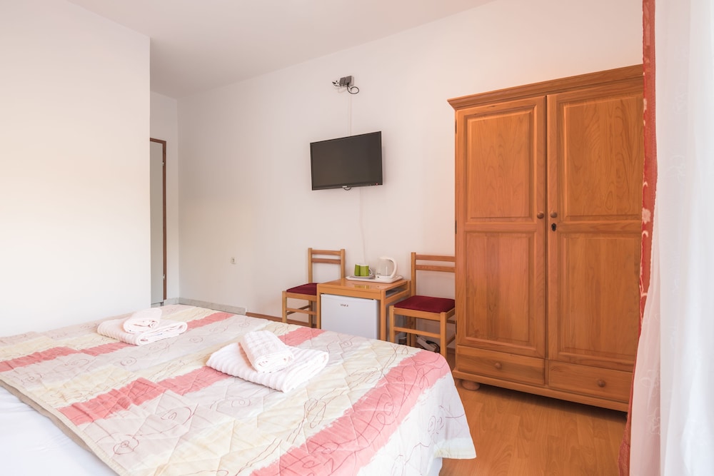Superior Double or Twin Room photo 2