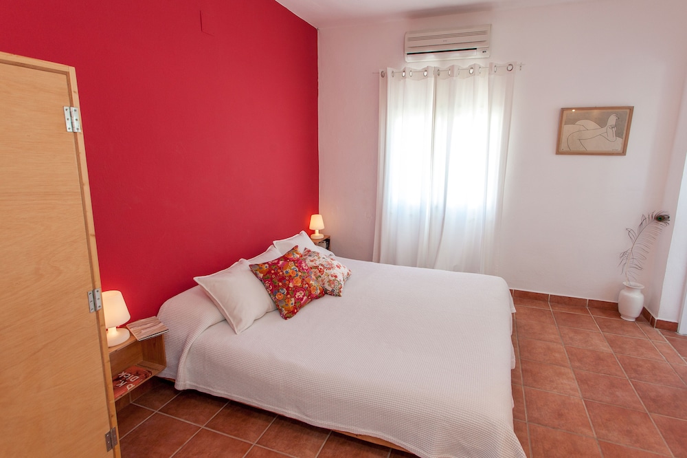 Superior Room, 1 King Bed photo 3